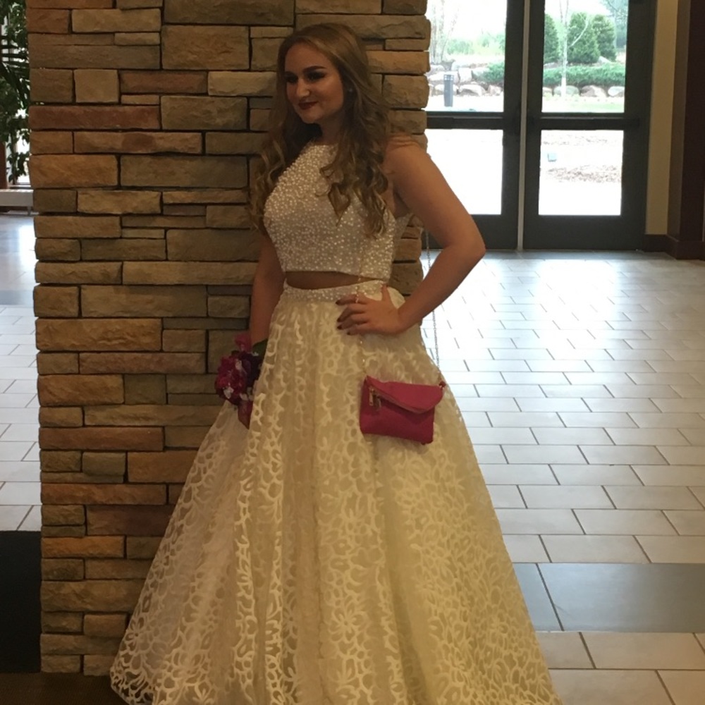 Meet your Posher, Siena