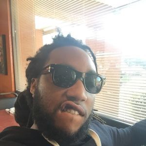 Meet your Posher, Ray