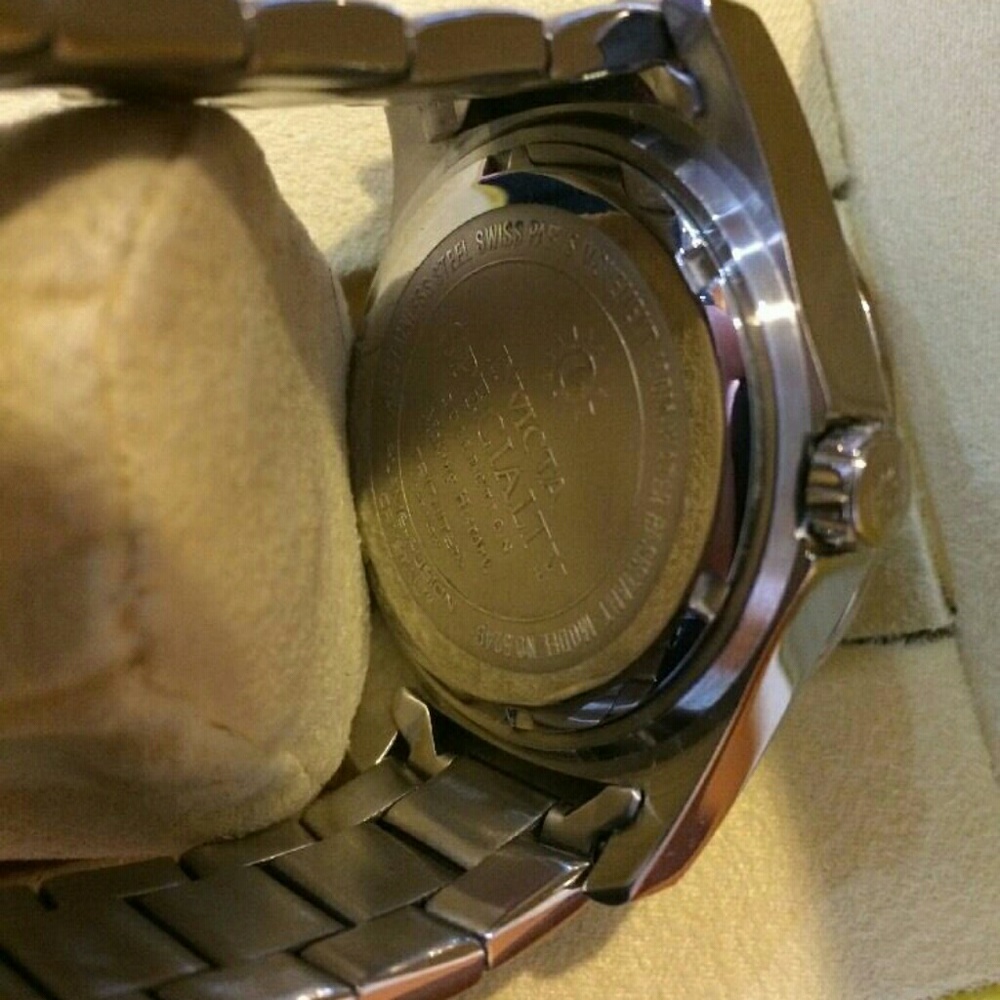 Men's Invicta Watch NIB NWOT - Picture 4 of 6