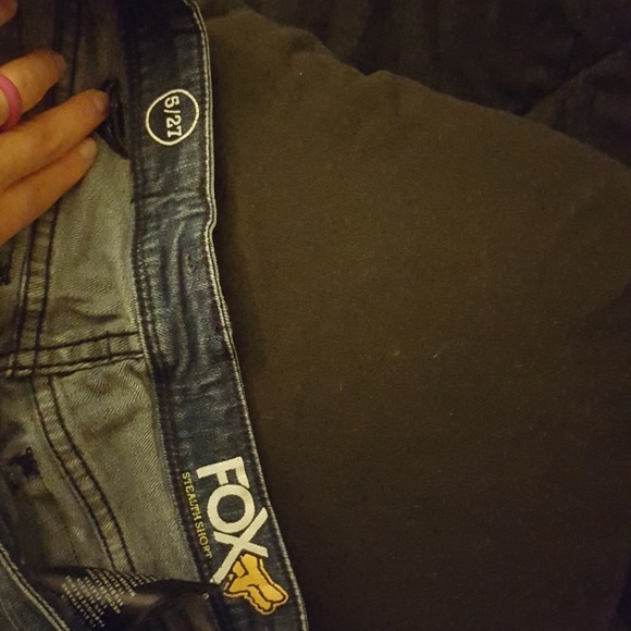 Size 5 short shorts - Picture 3 of 3