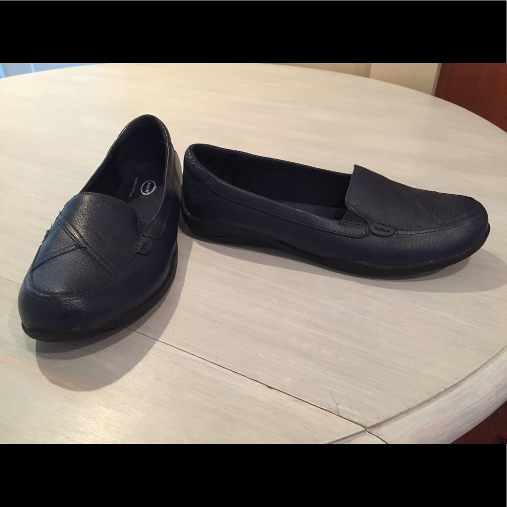 Dr. Scholl's navy blue advanced comfort loafers
