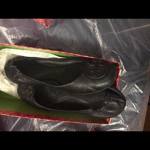 Black Tory burch flats