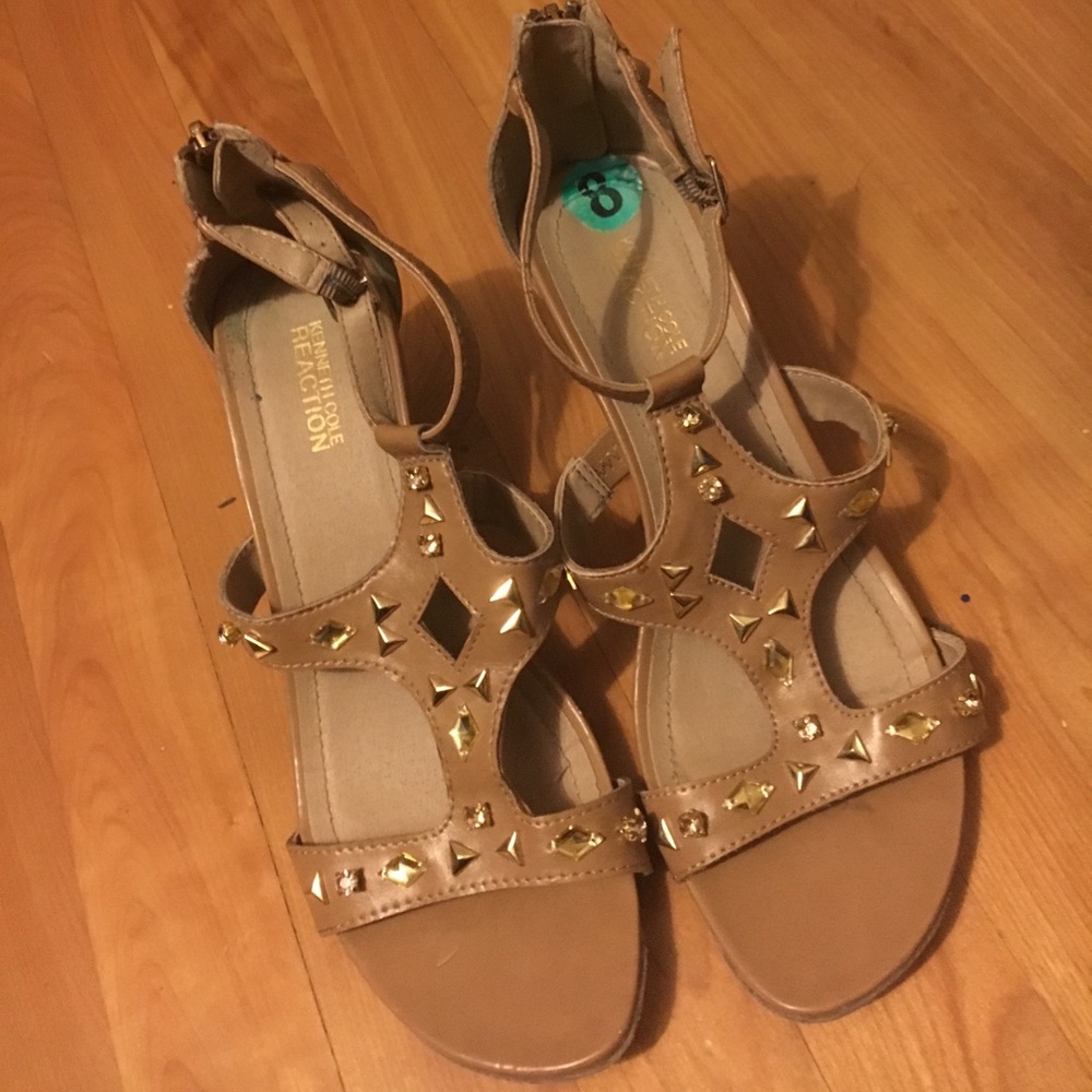 Kenneth Cole Reaction Wedges