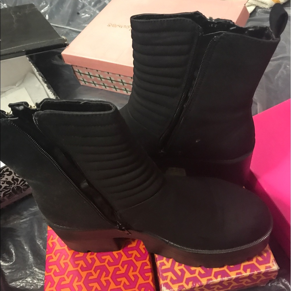 Black platform boot