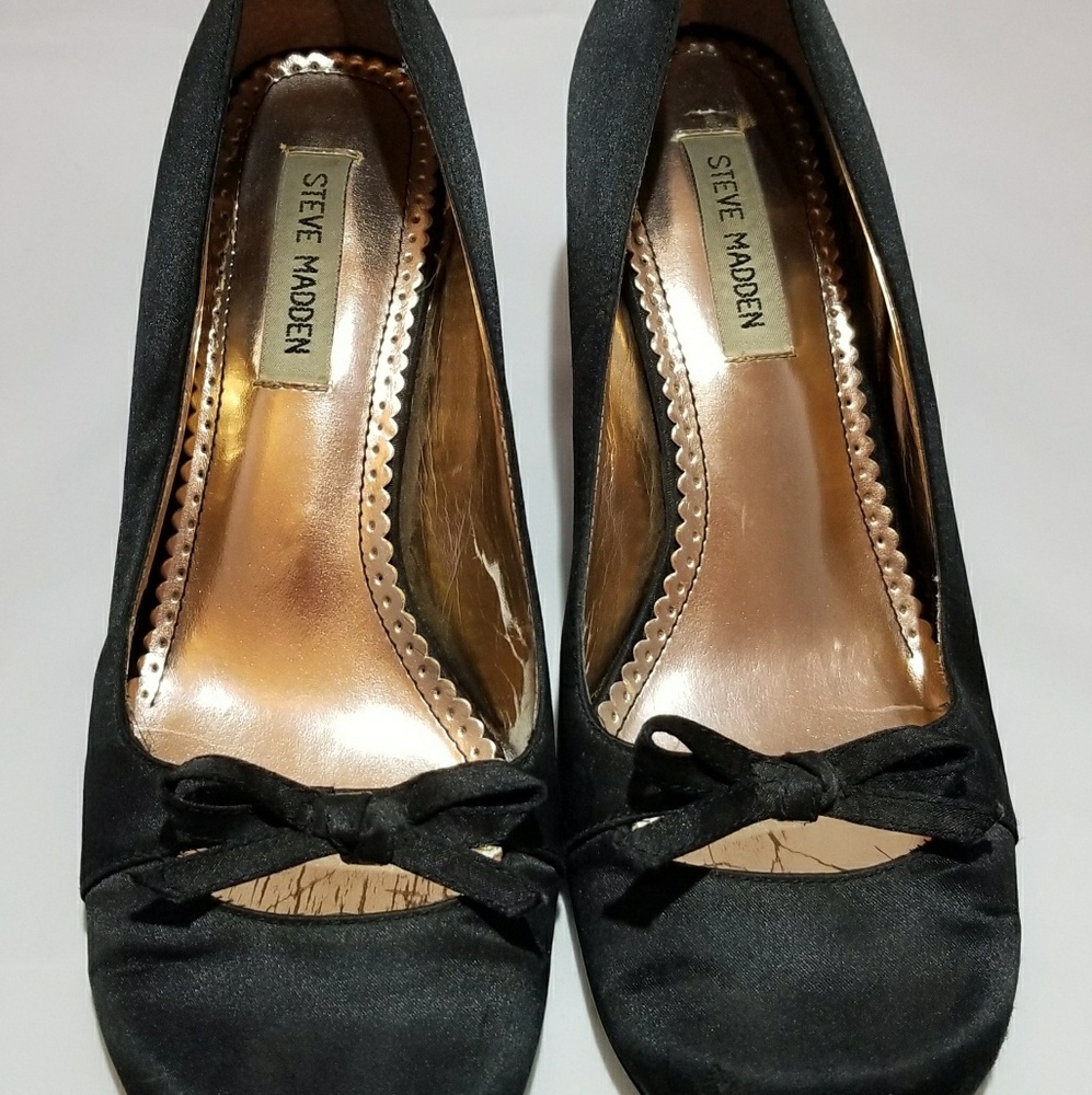 Steve Madden satin kitten heels