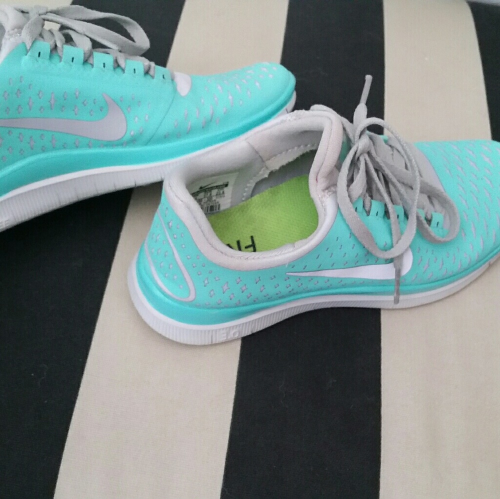 Tiffany blue Nike