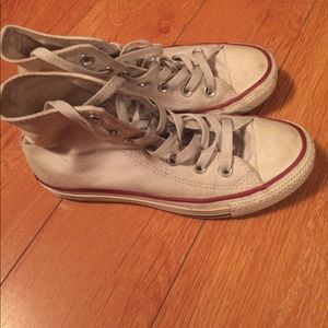 Size 6 women's white high top converse