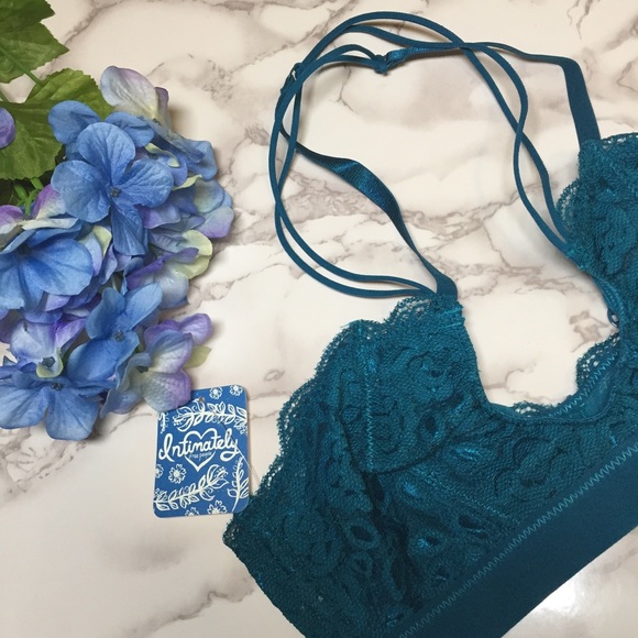 Free People Other - FREE PEOPLE "U" neck lace bralette