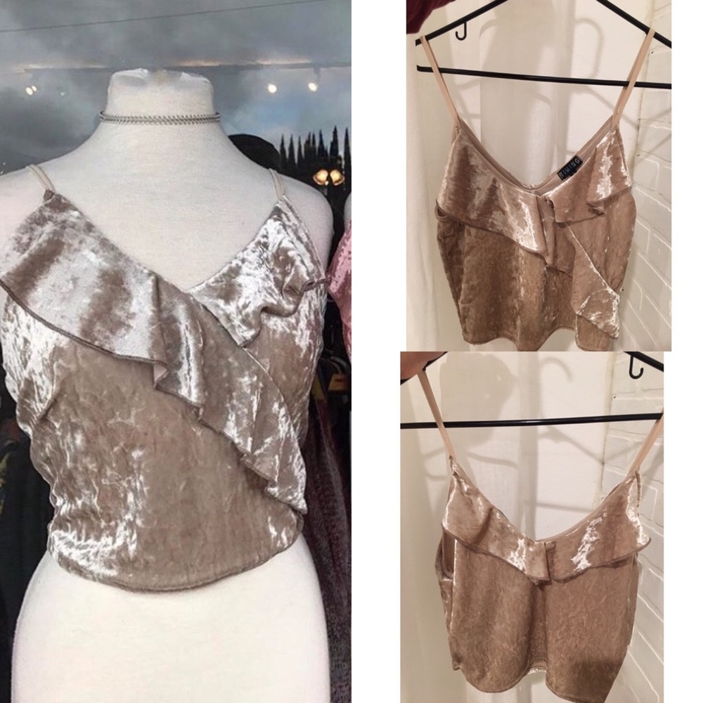 Velvet Top 💛