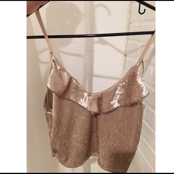 Velvet Top 💛 - Picture 3 of 3