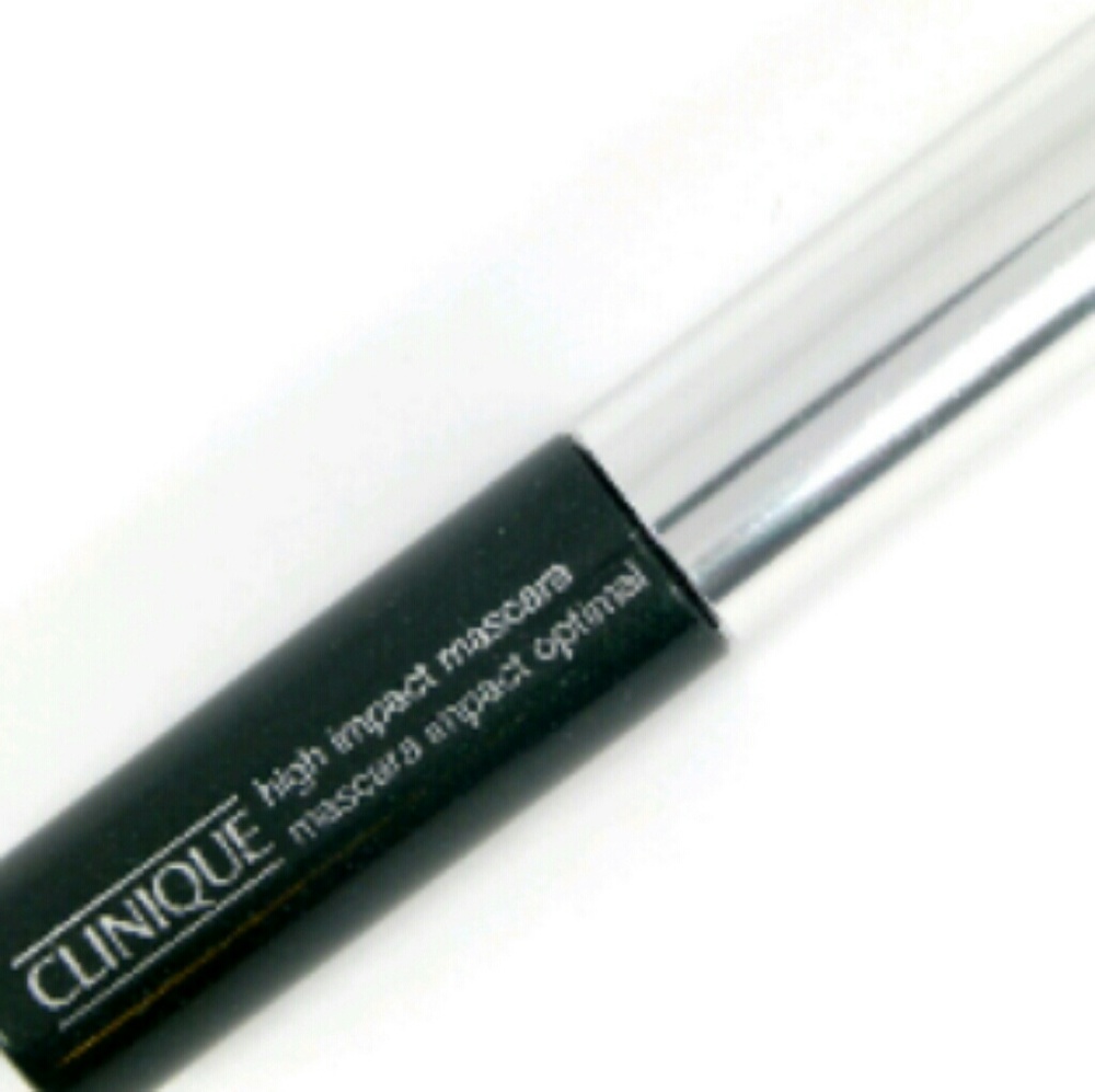 Clinique high impact mascara. Travel size.