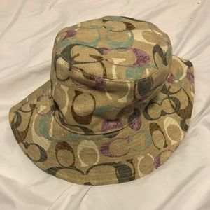 Coach bucket hat NWT