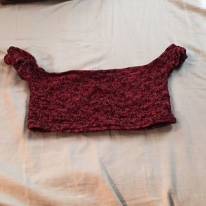 AE Off shoulder crop top
