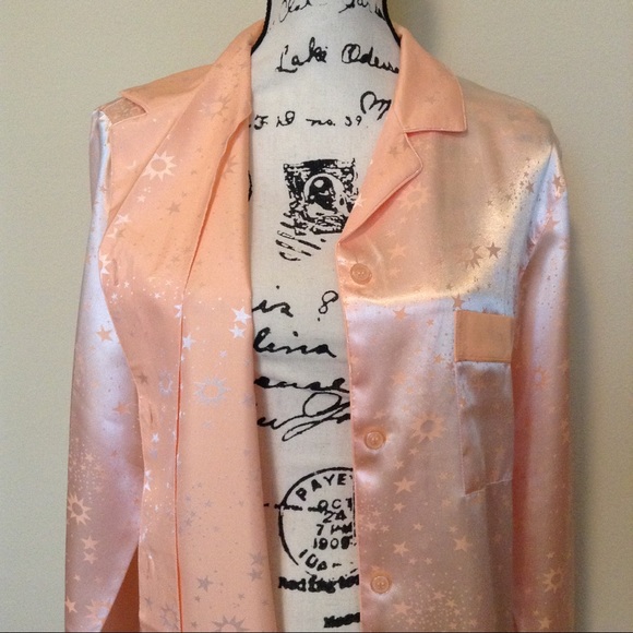 Sleep Shirt (NWOT) - Picture 4 of 6