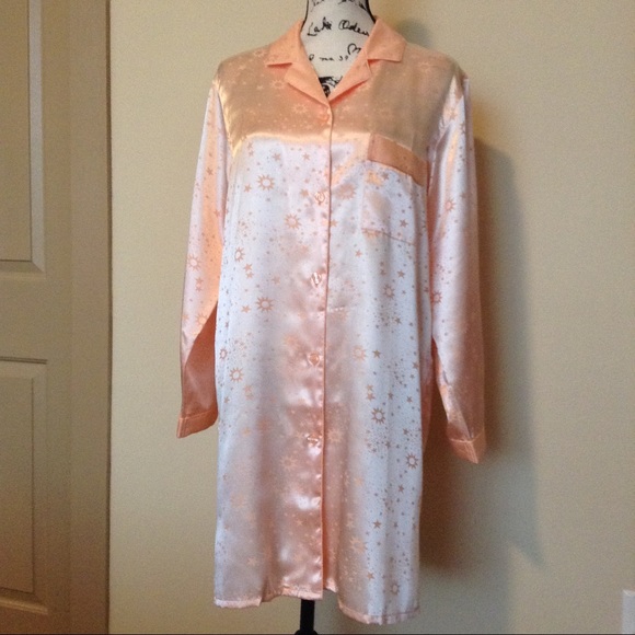 Sleep Shirt (NWOT) - Picture 5 of 6