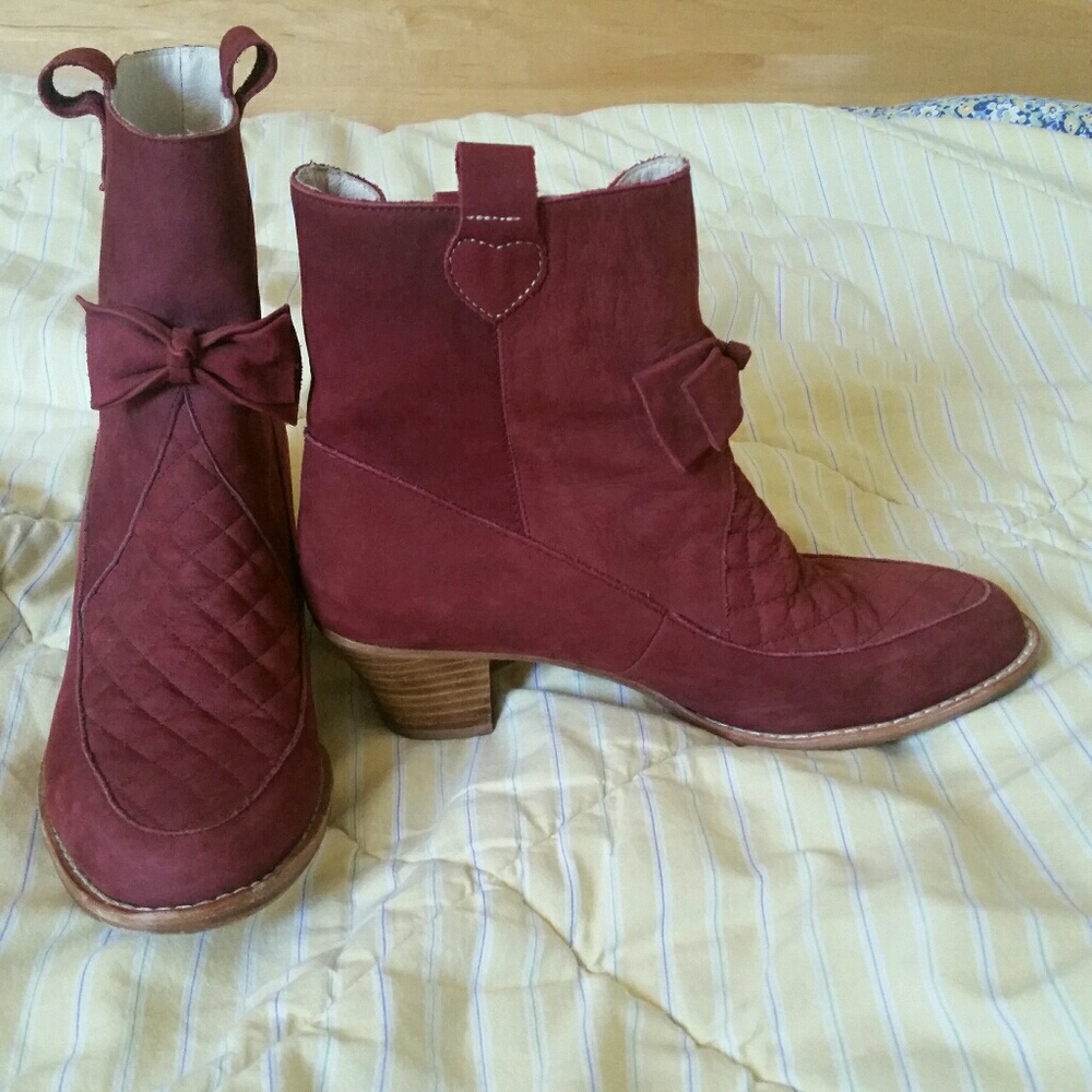 Red Leather Heart Ribbon Heeled Ankle Boots