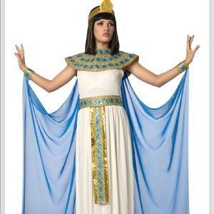 Cleopatra costume. Only missing the chest piece