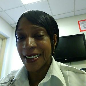 Meet your Posher, Denise