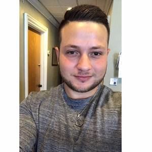 Meet your Posher, Cesar