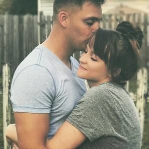 Meet your Posher, Marisa