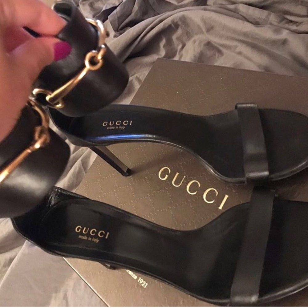 Gucci ursula sandals