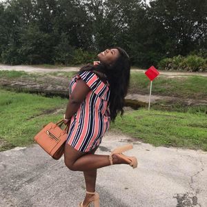 Meet your Posher, Chneidie