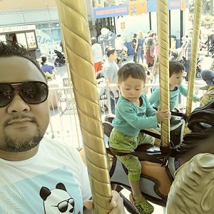 Meet your Posher, Christopher