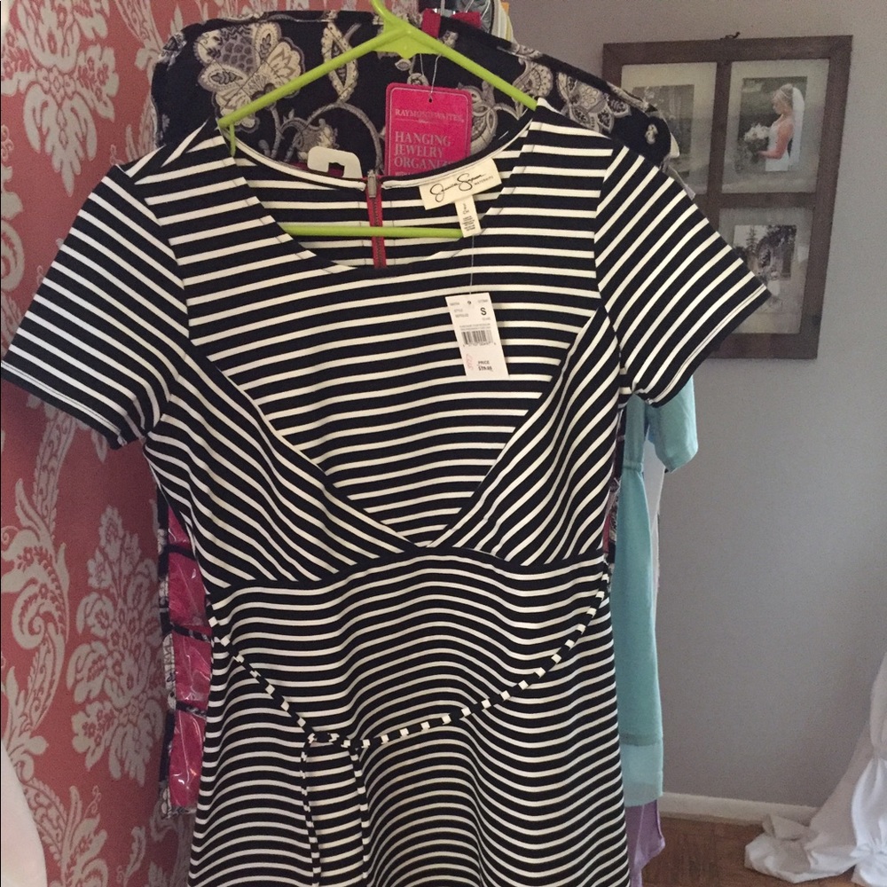 Jessica Simpson maternity dress