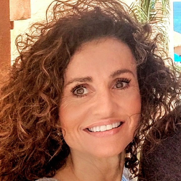 Meet your Posher, Janin - Picture 1 of 1