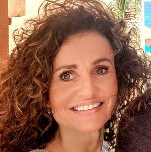 Meet your Posher, Janin