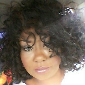 Meet your Posher, Tiffanie