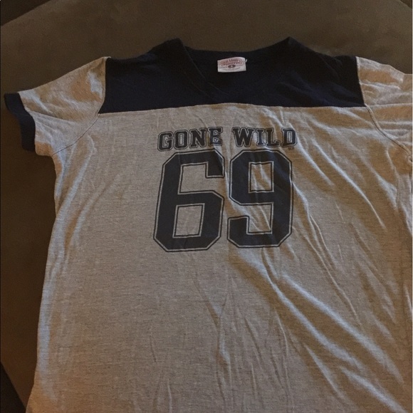 Tee Shirt - Picture 1 of 1