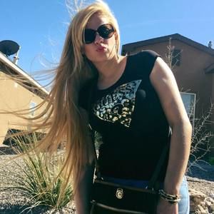 Meet your Posher, Veronica celeste