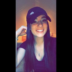 Meet your Posher, Amber