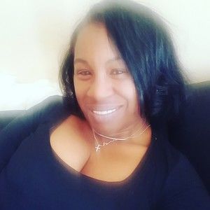 Meet your Posher, Chell'e