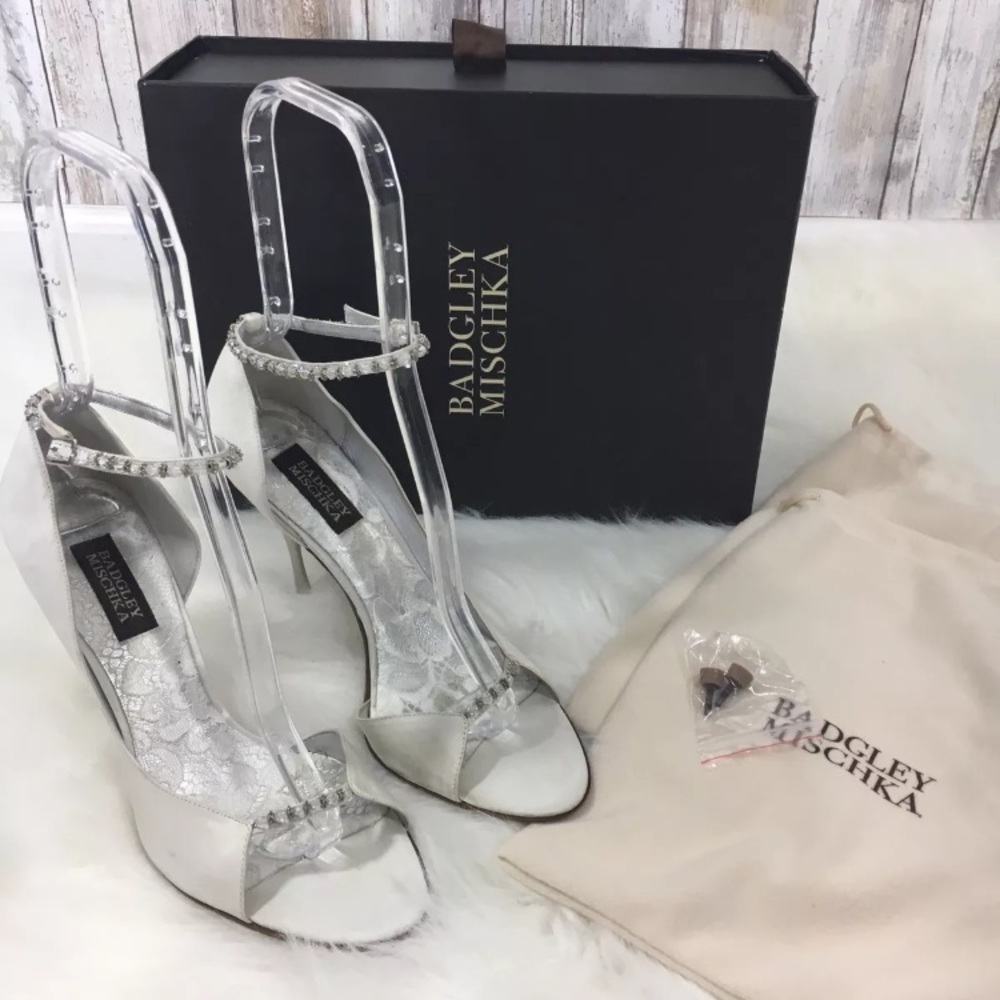 Badgley mischka heels size 8.5