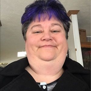 Meet your Posher, Carla