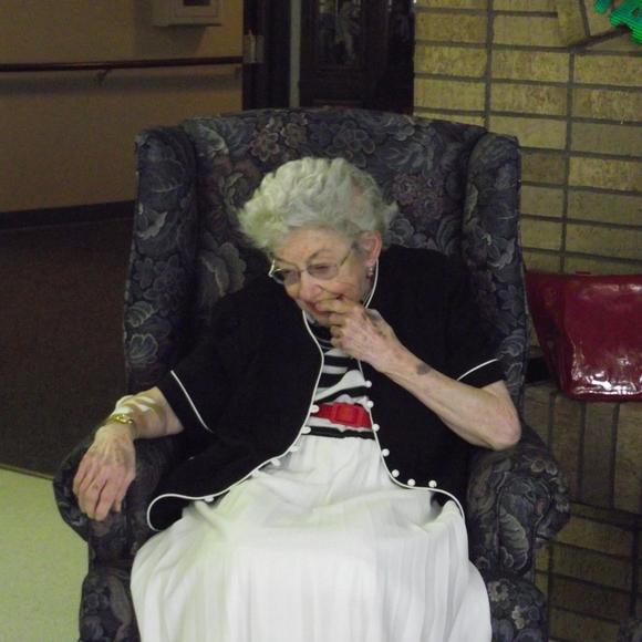 Meet your Posher, Deborah - Picture 1 of 1