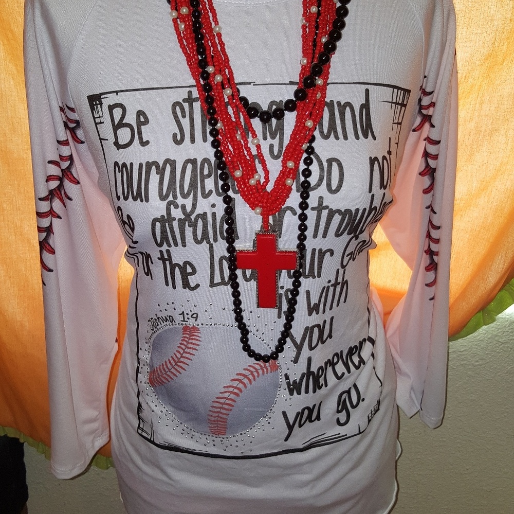 Beautiful baseball shirt 3/4 sleeve