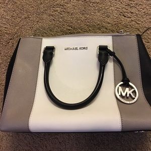 Like new Authentic Michael Kors!