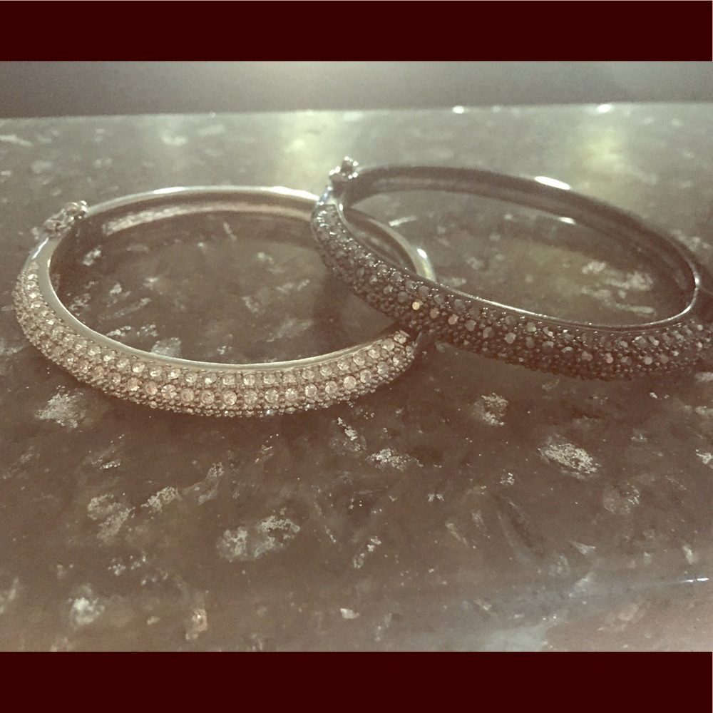 Bracelet pair