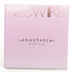 Anistasia Beverly Hills glow kit sweets
