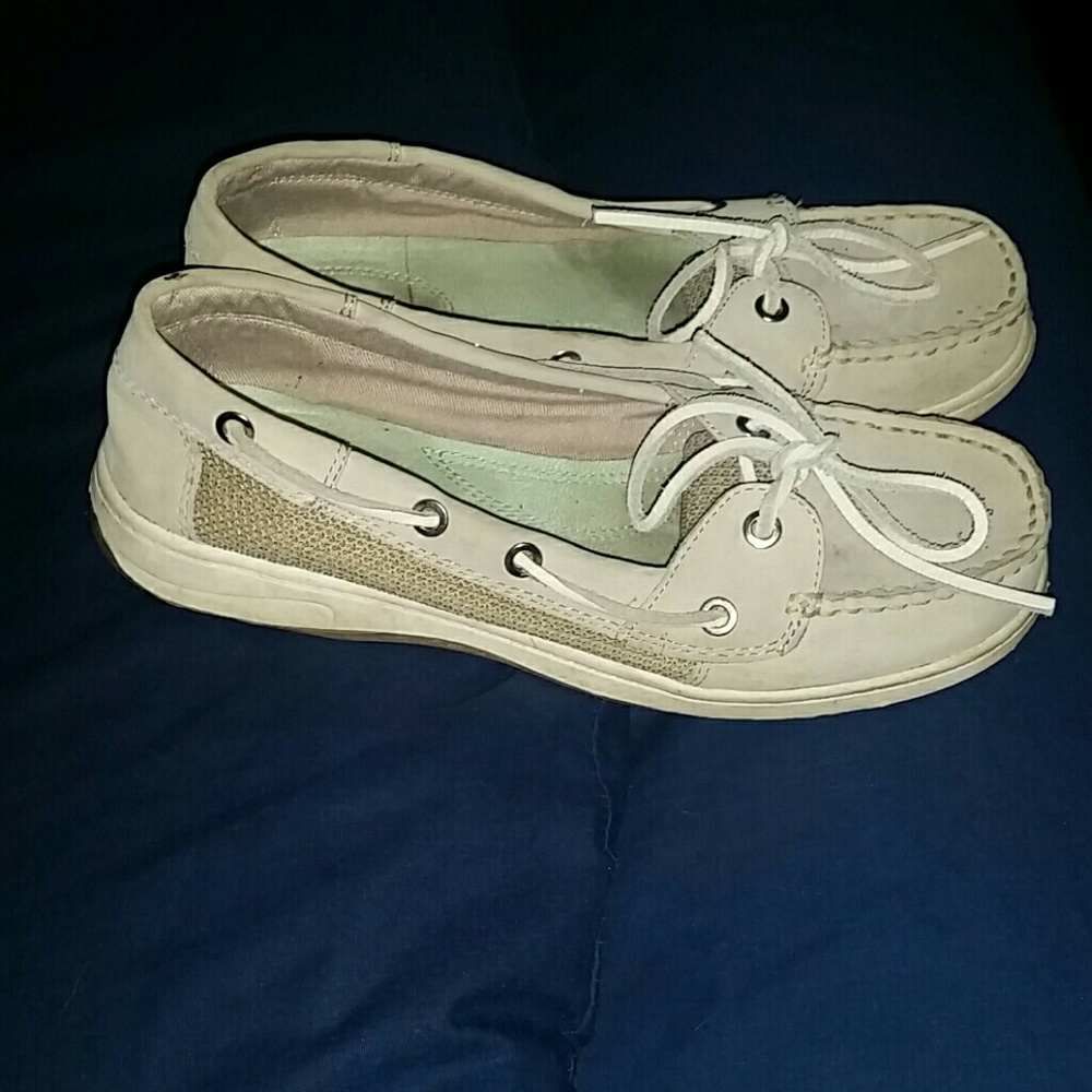 Shoes - Picture 2 of 2