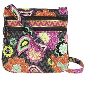 Vera Bradley TripleZip Hipstr Ziggy Zin