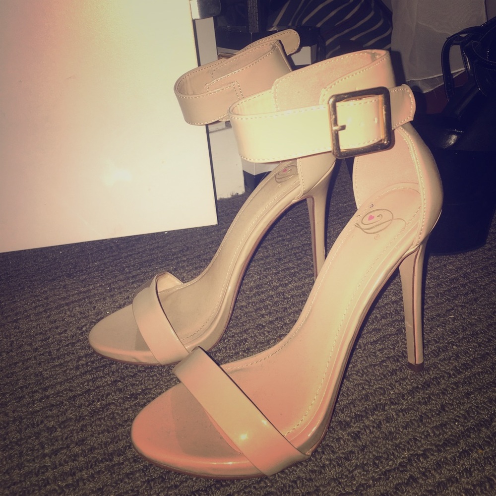 Cream colored 3 inch heels, super sexy!