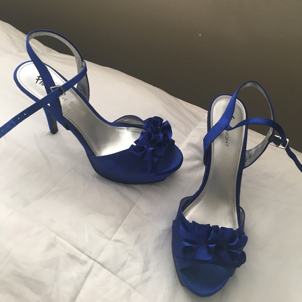 FIONI NIGHT Cobalt blue high heels