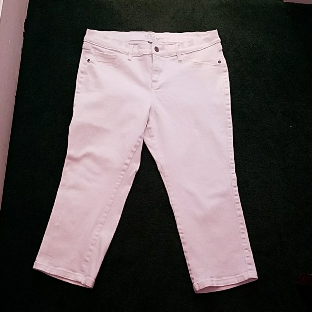 New York & Company Cropped Jeggings