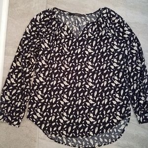 Fun2Fun Feather Print Top