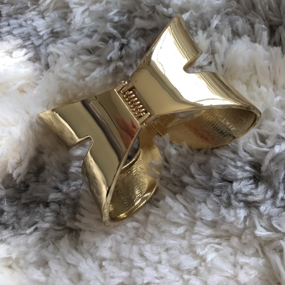 Cuff bracelet - Picture 3 of 3