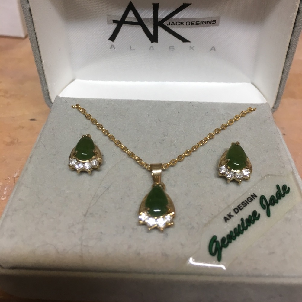 Jade necklace and earring set